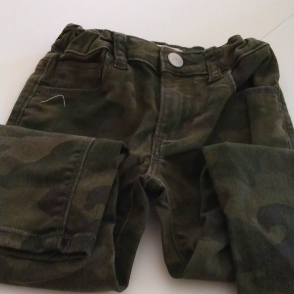 Old Navy 3T camouflage print skinny jeans